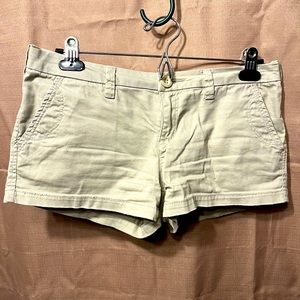 Arizona khaki shorts size 5